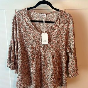 NWT Emily Wonder blouse. Size S.
